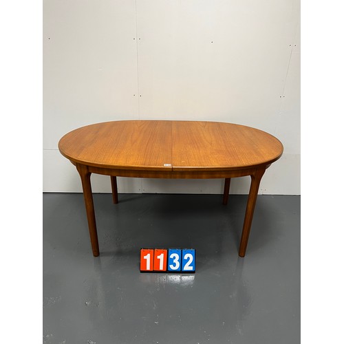 1132 - Mcintosh mid century extending dining table