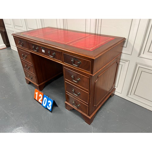 1203 - Leather top desk