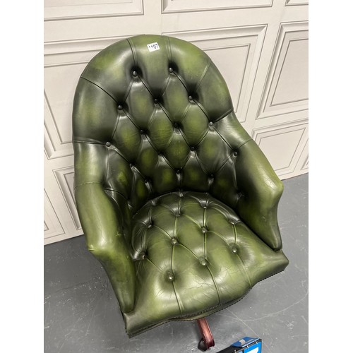 1107 - Leather chesterfield captains club office chair