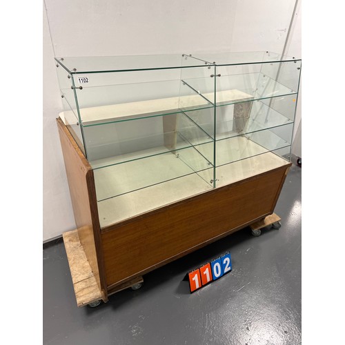 1102 - Mid century shop cabinet a/f