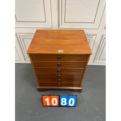 Lot 1080      