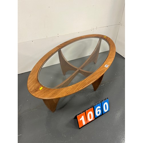 1060 - G-plan oval coffee table