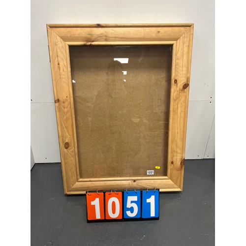 1051 - Pine jewellery display table top