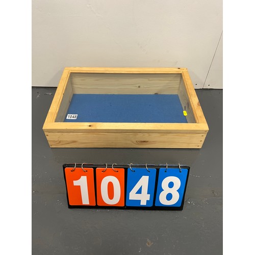 1048 - Pine jewellery display table top