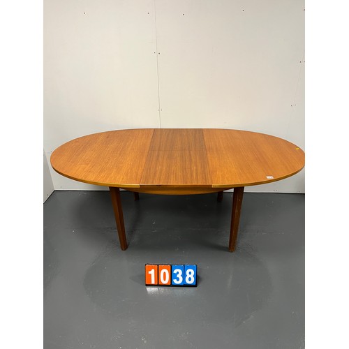 1038 - Mid century teak oval dining table by William Laurence