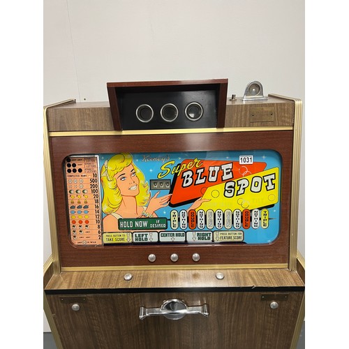 1031 - Mid century retro arcade machine