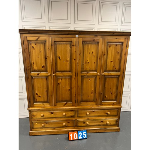 1025 - Solid pine 4 door wardrobe