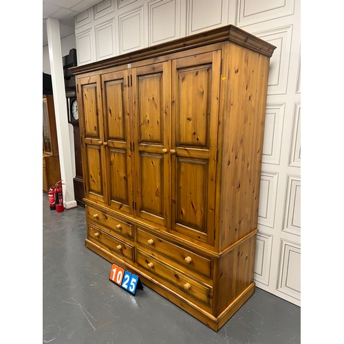 1025 - Solid pine 4 door wardrobe