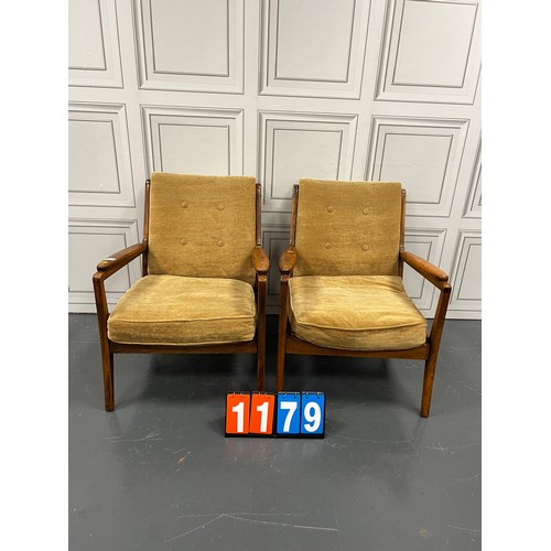 1179 - Pair of quality mid century arm chairs danish?