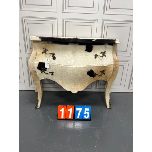 1175 - Vintage chest of drawers in cow hide