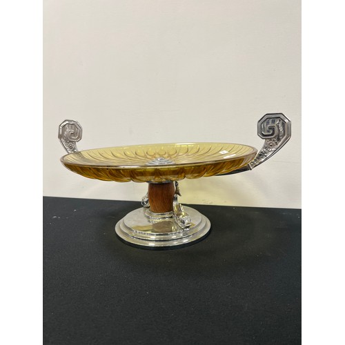 271 - Superb art deco centre tazza