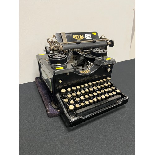 205 - Victorian royal typwriter