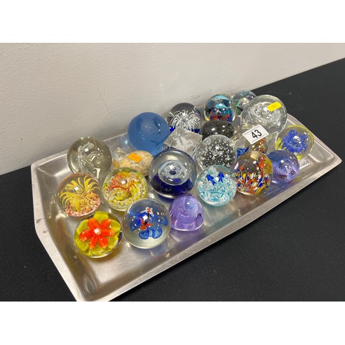 43 - Tray glass paperweights tray not inc