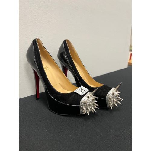 21 - Pair christian louboutin shoes size 39