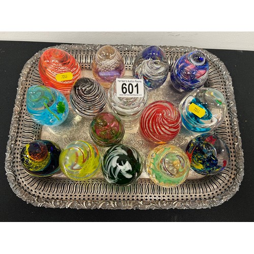 601 - Collection glass paperweights