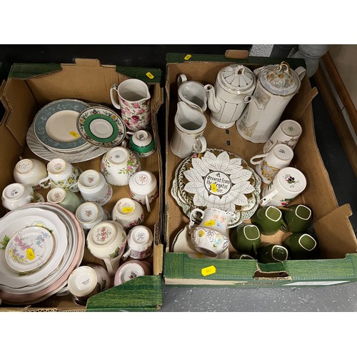 590 - 3 Box's pottery