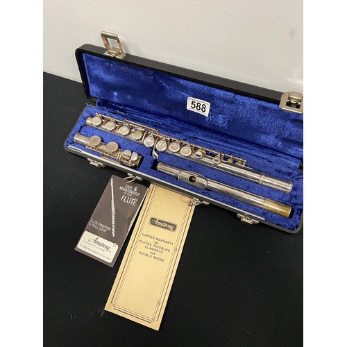 588 - Armstrong boxed flute