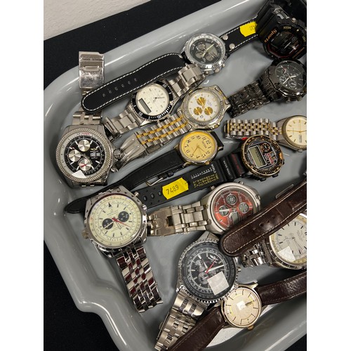 535 - Tray assorted gents watches tray not inc