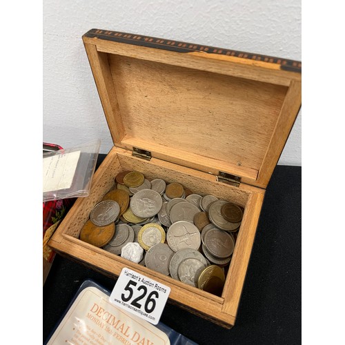 526 - Tin coins + lighter