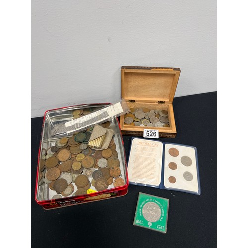 526 - Tin coins + lighter