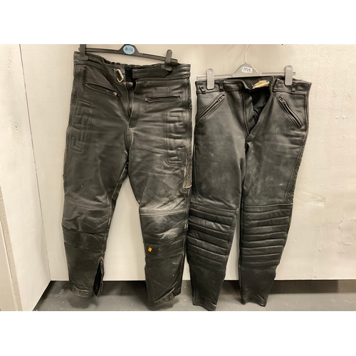 1529 - Akito leather biker jacket and 2 pairs leather trousers 32&34 trousers