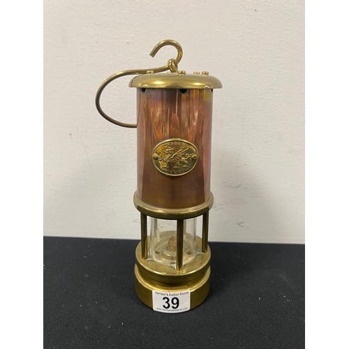 Lot 39        