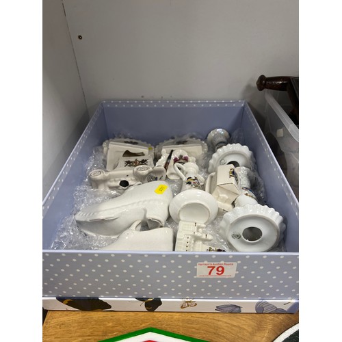79 - Box crested china