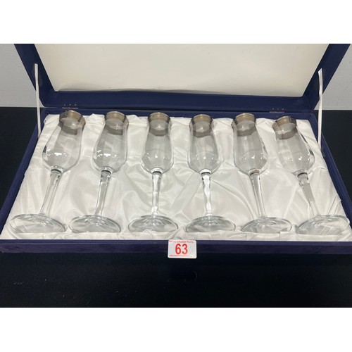 63 - Set 6 Italian glasses in presentation box
