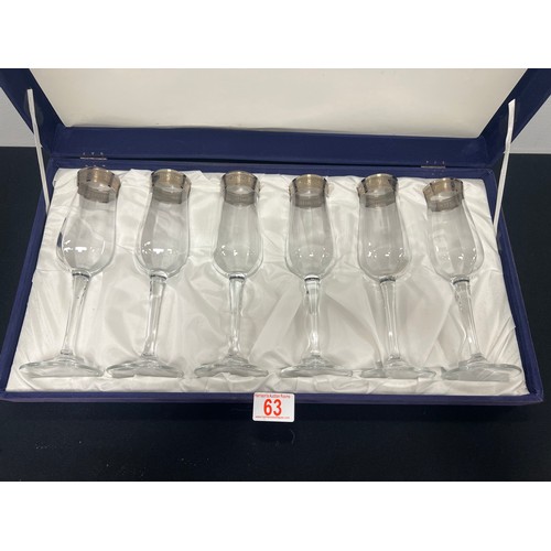 63 - Set 6 Italian glasses in presentation box