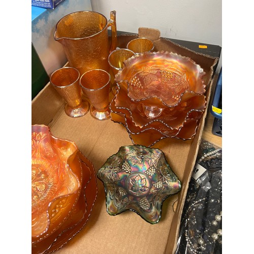 166 - Box carnival glass bowls, dishes etc approx 14 pieces