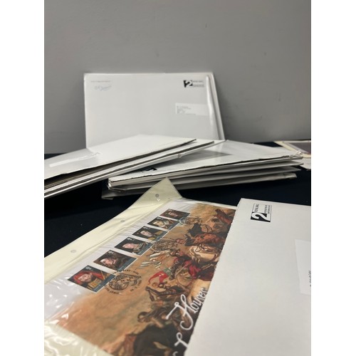 160 - 13 Coin & stamp covers uncirculated