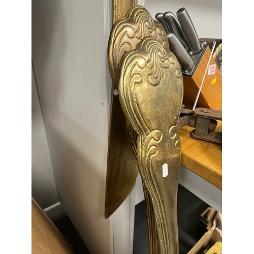 122 - Large wall display spoon / fork knife