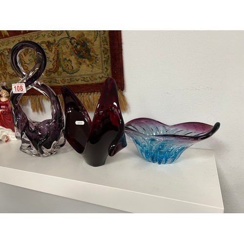 108 - Stunning art glass murano basket + 2 art glass bowls