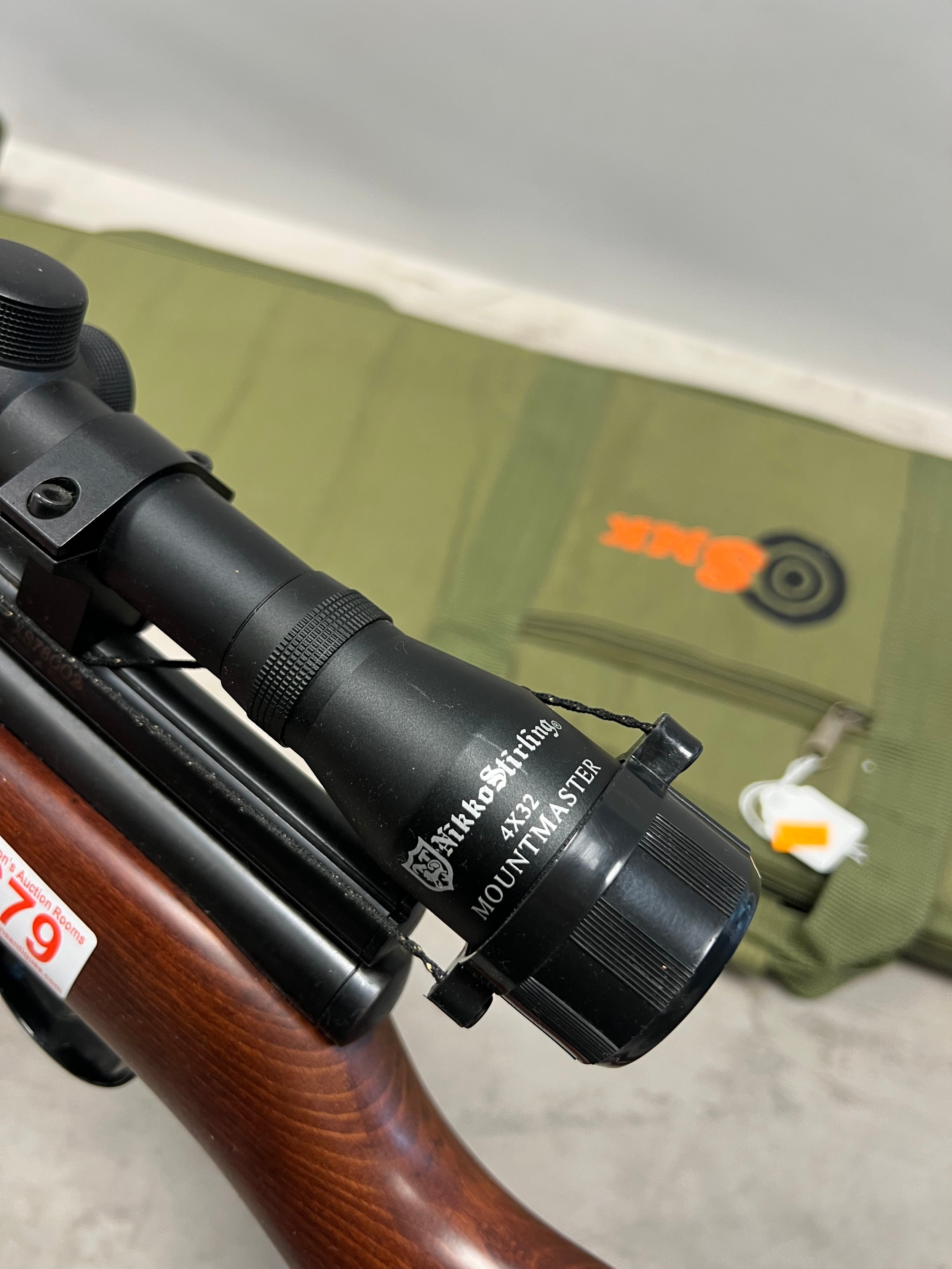 SMK X S78 CO2-177 Air rifle with scopein Bag