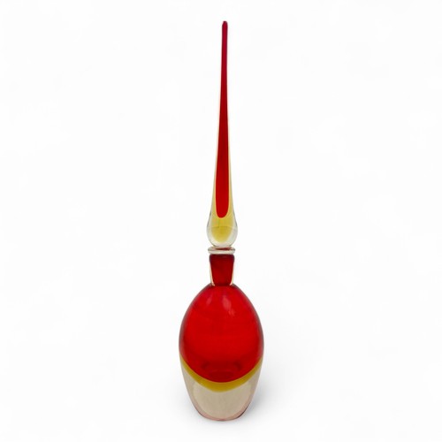 112 - A 1960s-70s Murano glass red, yellow and clear cased sommerso stoppered bottle, in the manner of Ant... 