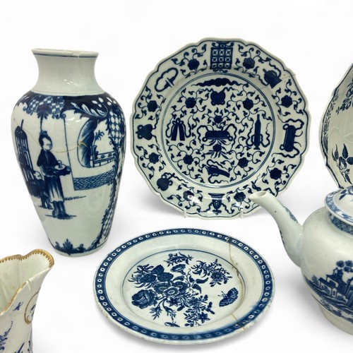 14 - A collection of first period Worcester Blue and White Porcelain, the group includes a plate with 'Hu... 