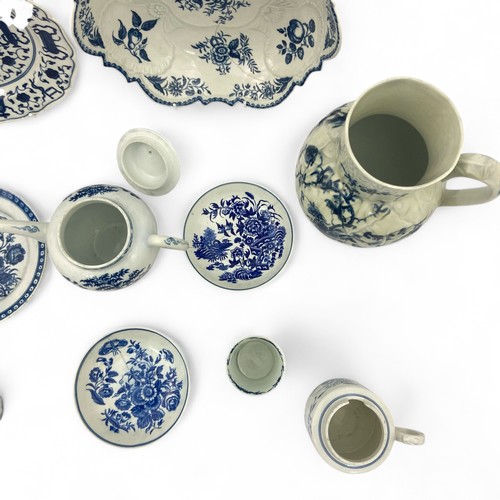 14 - A collection of first period Worcester Blue and White Porcelain, the group includes a plate with 'Hu... 