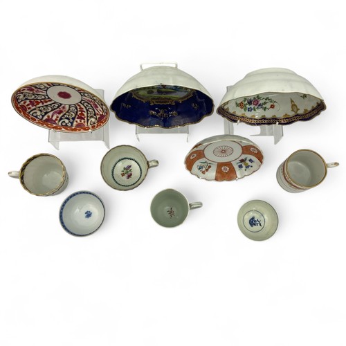 16 - A group of Worcester Porcelain tea bowls and coffee cups, including a 'Pu Tai' coffee cup, a Flight ... 