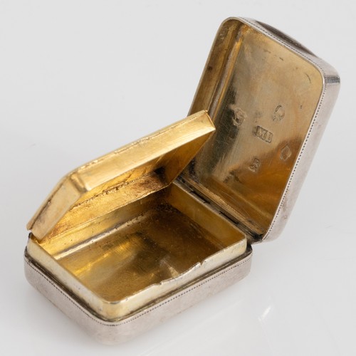 379 - A sterling silver vinaigrette of Nelson interest by Matthew Linton, Birmingham 1805. Chased portrait... 