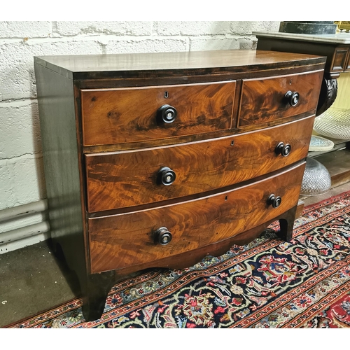 116 - Georgian Mahogany Compact Bowfront Chest of Drawers (2 short above 2 long drawers), on bracket feet,... 