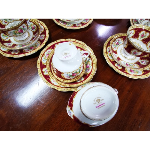 282 - Large Paragon China Tea/Breakfast Set, red floral pattern, incl. tea cups (2 sizes), saucers, side... 