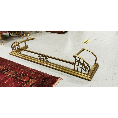 360 - Art Deco Style Brass Fire Fender, (1.23m inside width)