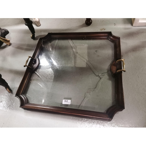 70 - Edw Mahogany Occasional Table, with a tray top (glass in tray is damaged)