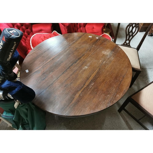 608 - WMIV Rosewood Veneer Circular Centre/ Dining Table on a pod base with claw feet, 120cm dia