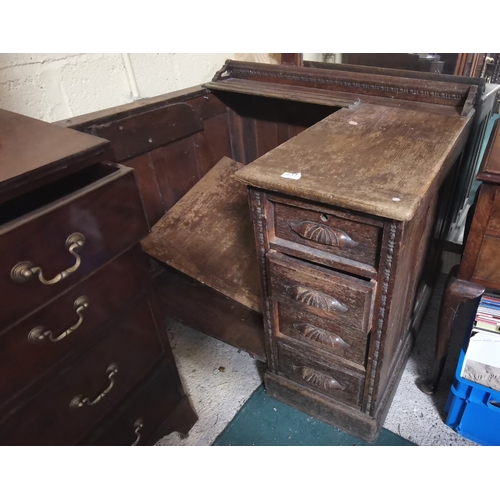 637 - (for restoration) Oak Kneehole Desk, with drawers at the side, 1mW