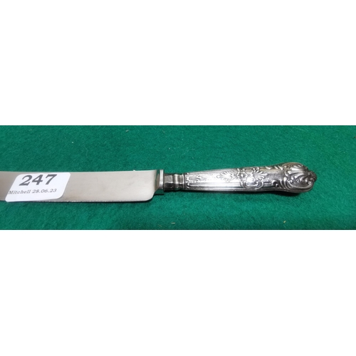 247 - London silver handled Bread Knife, hallmarked 1961, with a Kings Pattern design handle, stainless de... 