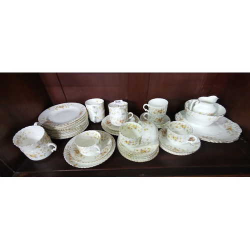 338 - 6 place setting Fine Bone China Dinner Set incl. dinner plates, soup bowls, tea cups, saucers, sid... 