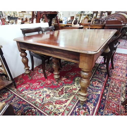 108 - Victorian Mahogany Extending Dining Table on turned legs, cup castors, 1.2mW, 1.5m long (extends to ... 