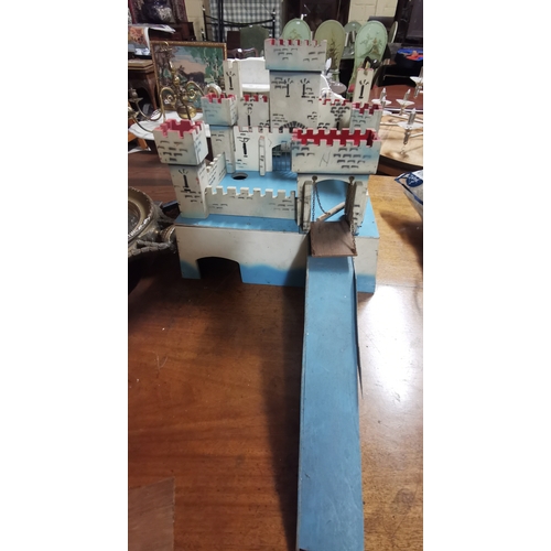 454 - Triang Model of a Castle