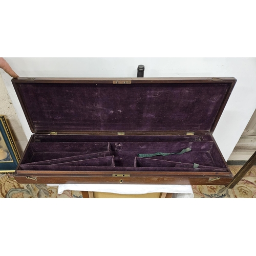 122 - 19thC Mahogany Gun Case, with a central brass inlay, velvet lined interior (worn), 81cmW x 24cmD